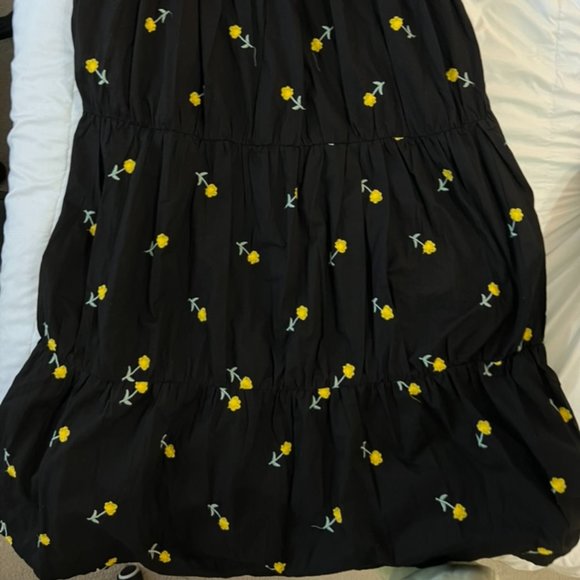 Short Sleeve Black Floral Embroidered Maxi Dress XS - Picture 4 of 7